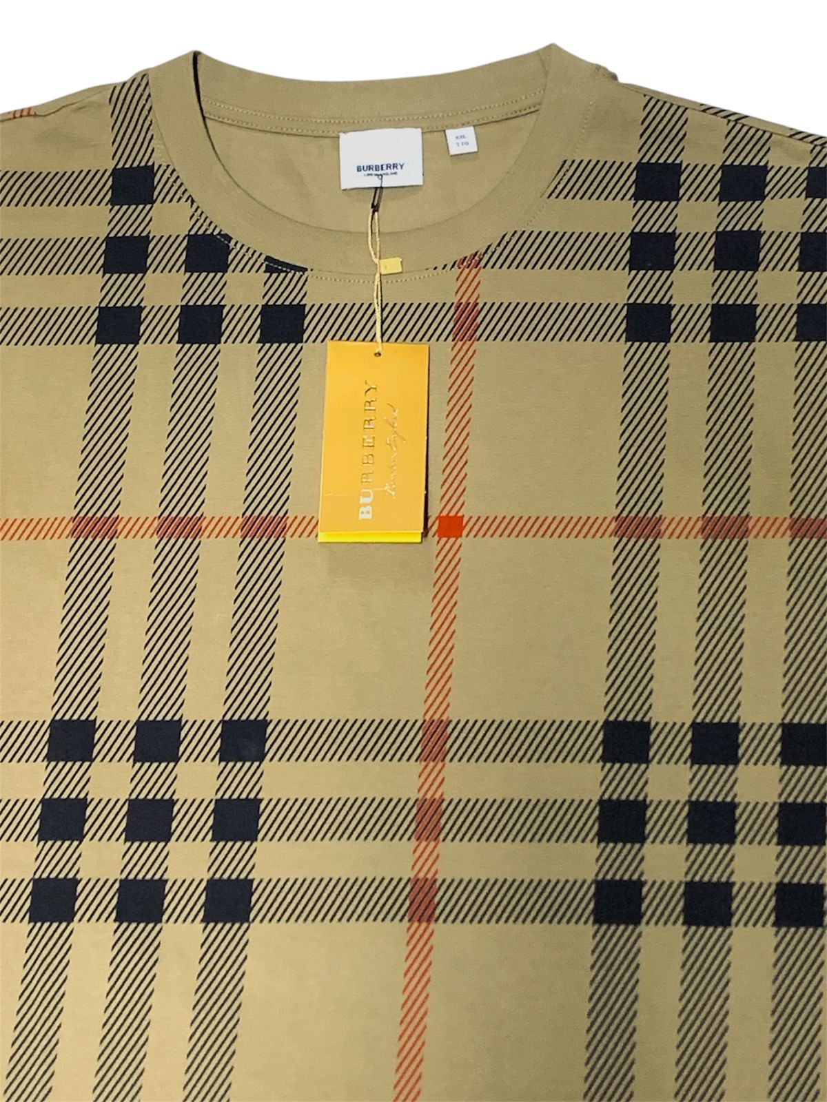 CAMISETA BURBERRY - CUELLO REDONDO