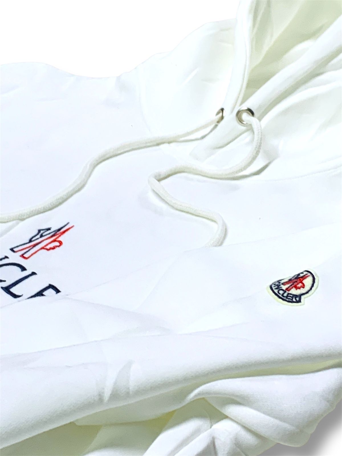 HOODIE MONCLER BLANCO.