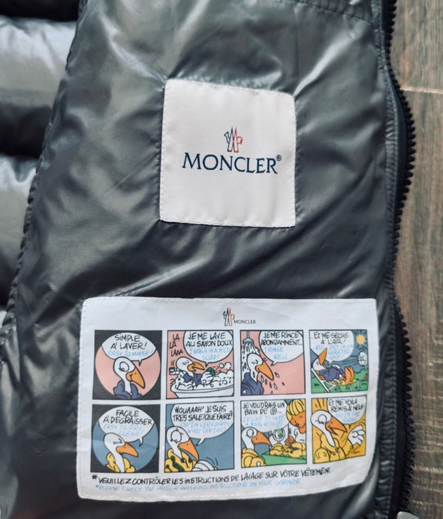 JACKET MONCLER EXCLUSIVE.