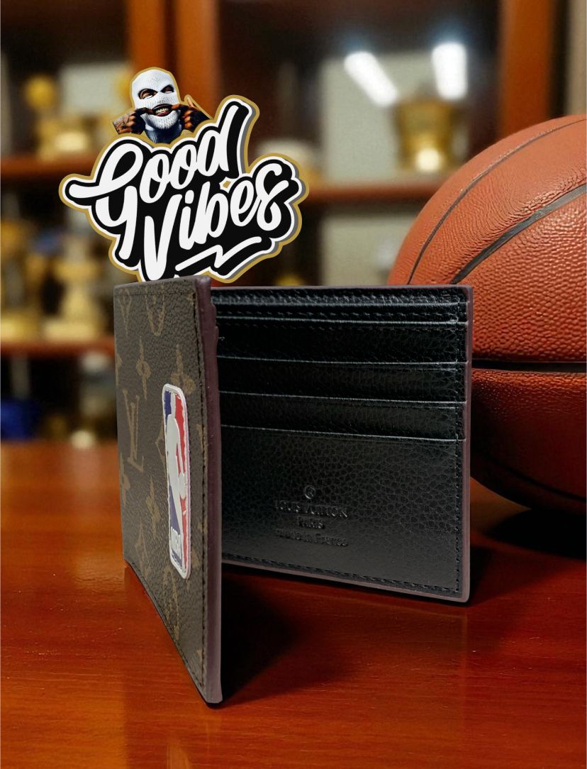 BILLETERA LOUIS VUITTON X NBA LIMITED EDITION