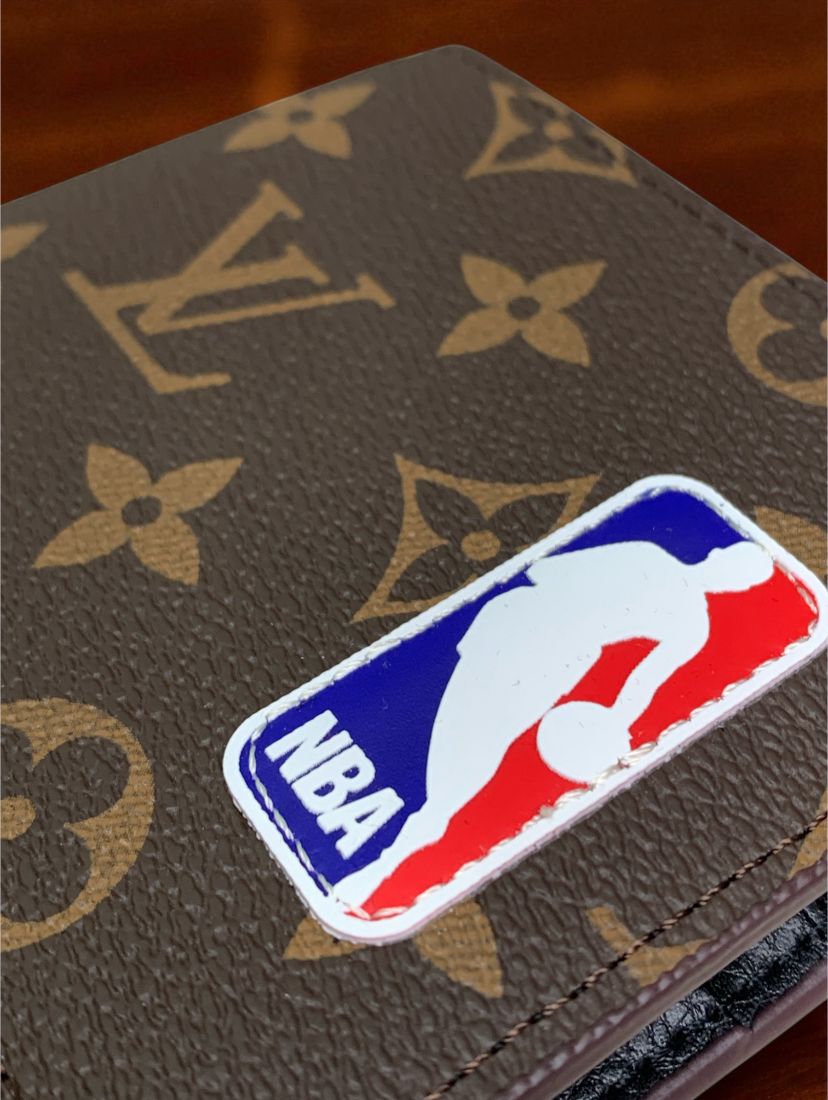 BILLETERA LOUIS VUITTON X NBA LIMITED EDITION