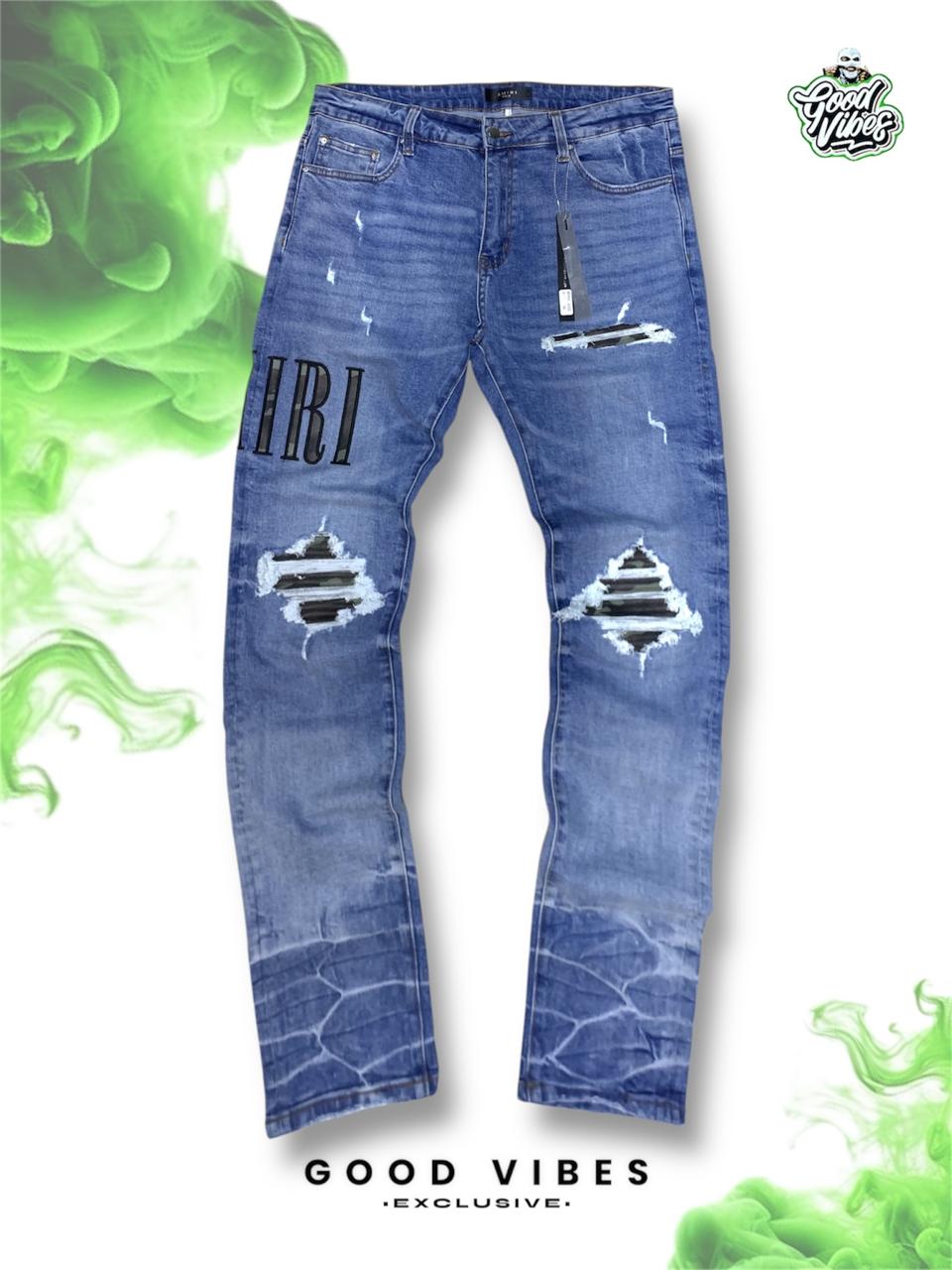 JEAN AMIRI EXCLUSIVE.