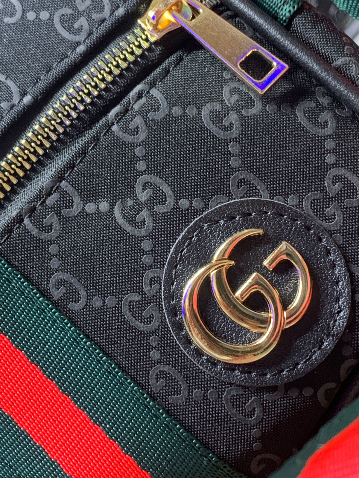 CARRIEL GUCCI.