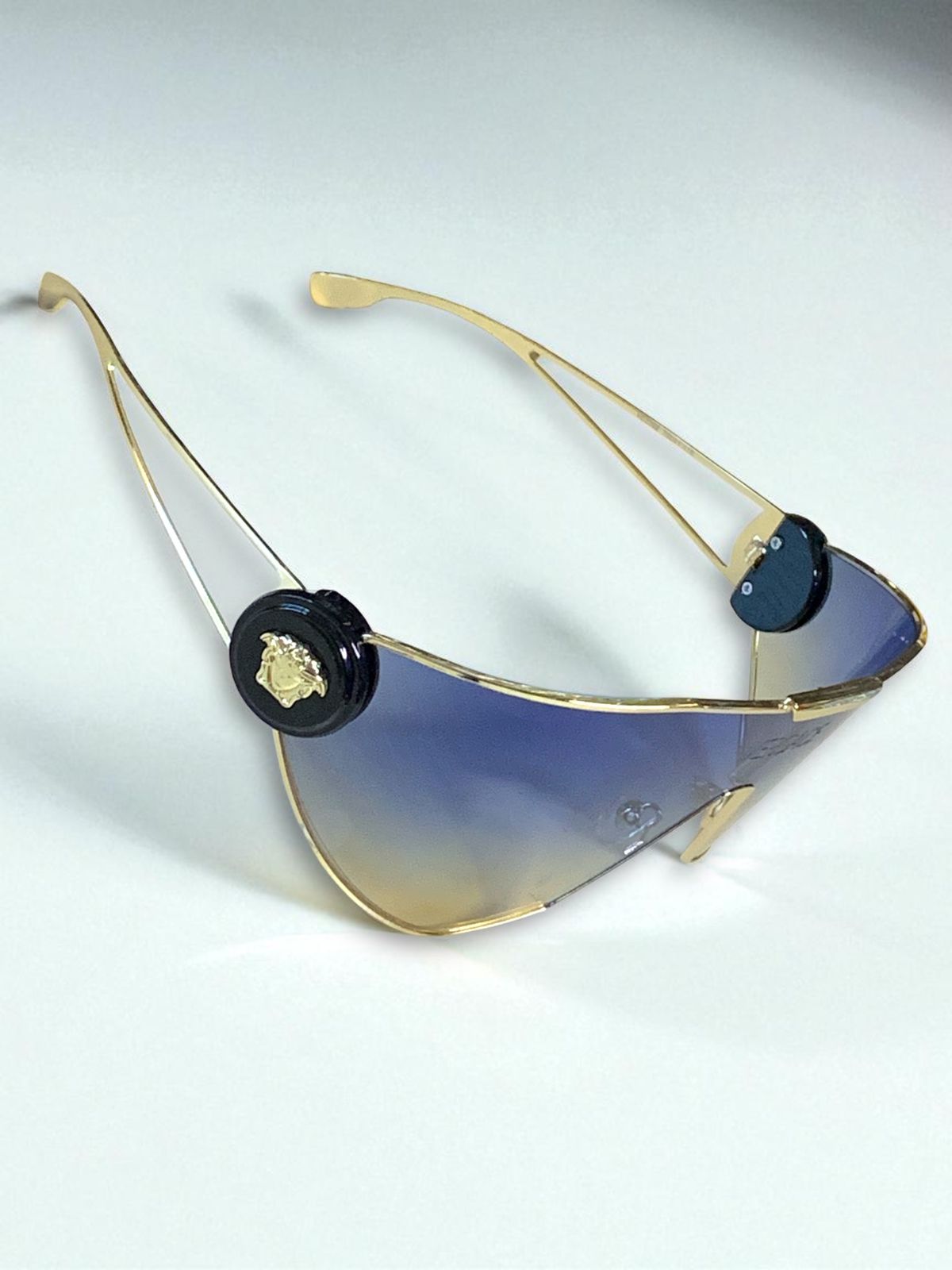 LENTES DE LUJO VERSACE.