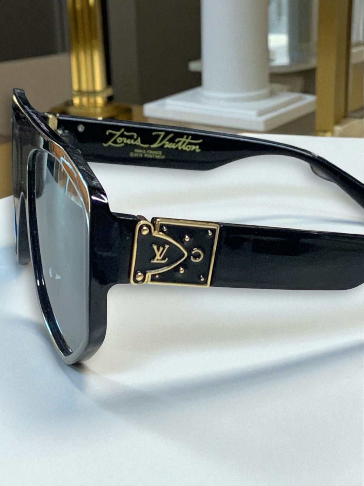 LENTES DE LUJO LOUIS VUITTON.