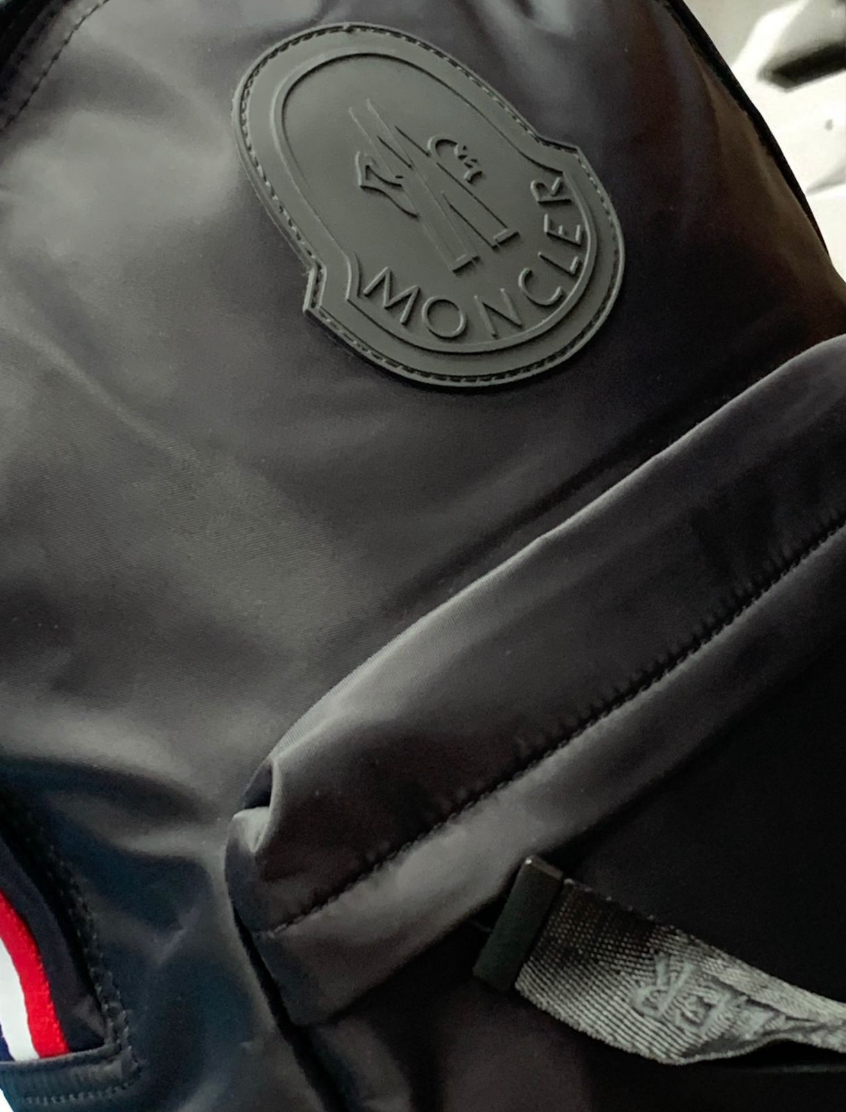 MALETA MONCLER EDITION EXCLUSIVE.