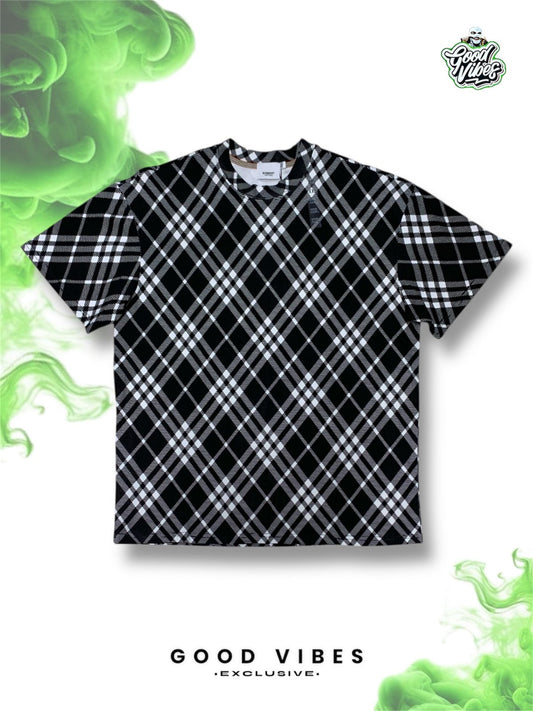 CAMISETA BURBERRY DIAGONAL - CUELLO REDONDO