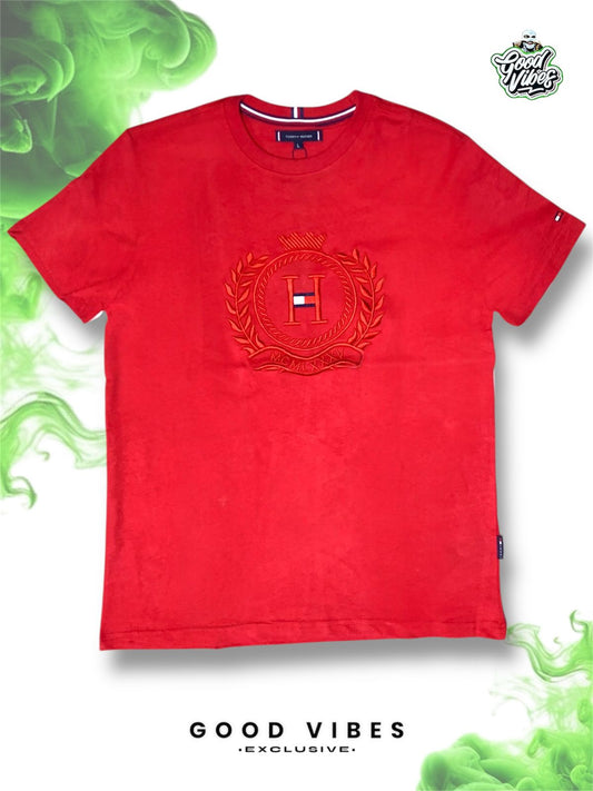 CAMISETA TOMMY HILFIGER CUELLO REDONDO.