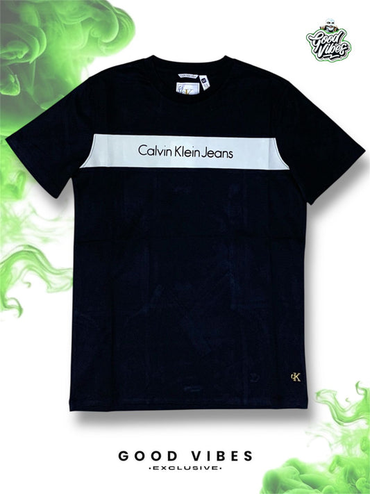 CAMISETA CALVIN KLEIN CUELLO REDONDO.